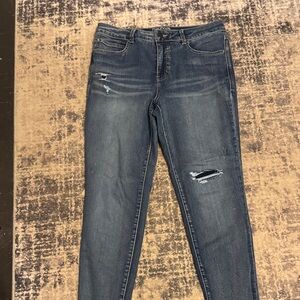 Maurice’s Everflex  Dark Blue Distressed Skinny Jeans sz 14